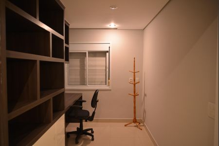 Apartamento à venda com 93m², 3 quartos e 2 vagasQuarto 2