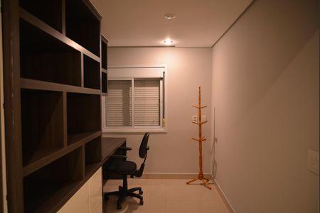 Apartamento à venda com 93m², 3 quartos e 2 vagasQuarto 2