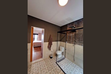 Casa à venda com 249m², 3 quartos e 2 vagas Casa à venda com 249m², 3 quartos e 2 vagasBanheiro da Suíte