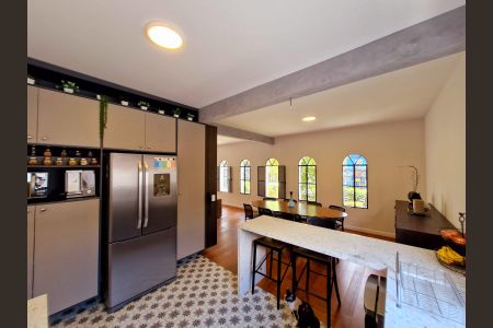 Casa à venda com 249m², 3 quartos e 2 vagas Casa à venda com 249m², 3 quartos e 2 vagasCozinha