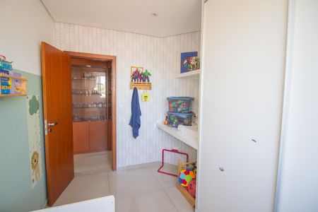 Apartamento à venda com 78m², 3 quartos e 2 vagas Apartamento à venda com 78m², 3 quartos e 2 vagasQuarto 2