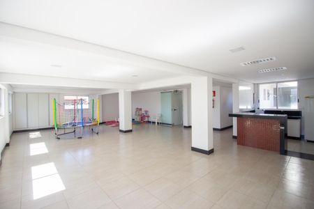 Apartamento à venda com 78m², 3 quartos e 2 vagas Apartamento à venda com 78m², 3 quartos e 2 vagasÁrea comum - Salão de festas