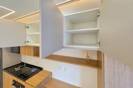 Studio à venda com 24m², 1 quarto e sem vaga Studio à venda com 24m², 1 quarto e sem vagaCozinha - Armários