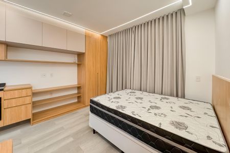 Studio à venda com 24m², 1 quarto e sem vaga Studio à venda com 24m², 1 quarto e sem vagaStudio - Cortinas