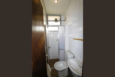 Casa à venda com 360m², 4 quartos e 4 vagasBanheiro de Serviço