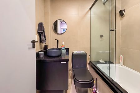 Studio à venda com 38m², 1 quarto e sem vaga Studio à venda com 38m², 1 quarto e sem vagaBanheiro