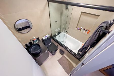 Studio à venda com 38m², 1 quarto e sem vaga Studio à venda com 38m², 1 quarto e sem vagaBanheiro