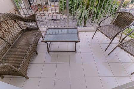 Apartamento à venda com 82m², 2 quartos e 1 vaga Apartamento à venda com 82m², 2 quartos e 1 vagaVaranda da Suíte
