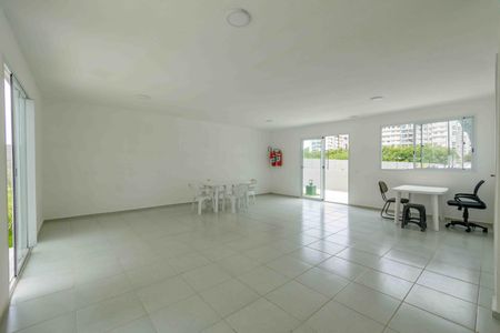 Apartamento à venda com 42m², 2 quartos e 1 vaga Apartamento à venda com 42m², 2 quartos e 1 vagaÁrea Comum