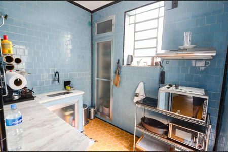 Casa à venda com 220m², 3 quartos e 1 vaga Casa à venda com 220m², 3 quartos e 1 vagaCozinha