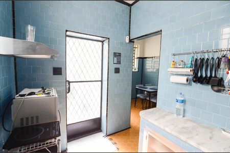 Casa à venda com 220m², 3 quartos e 1 vaga Casa à venda com 220m², 3 quartos e 1 vagaCozinha