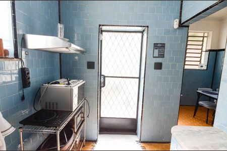 Casa à venda com 220m², 3 quartos e 1 vaga Casa à venda com 220m², 3 quartos e 1 vagaCozinha