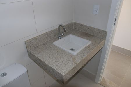 Apartamento para alugar com 74m², 3 quartos e 1 vagaBanheiro Social