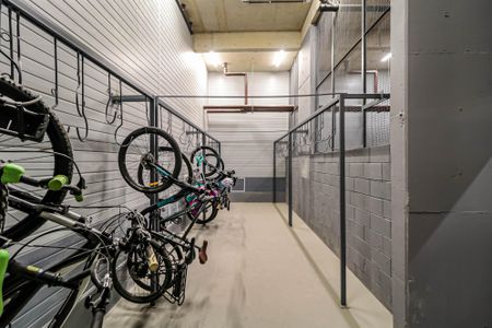 Apartamento à venda com 113m², 3 quartos e 2 vagas Apartamento à venda com 113m², 3 quartos e 2 vagasÁrea comum - Bicicletário