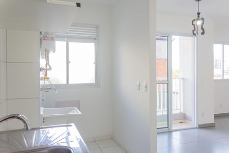 Apartamento à venda com 42m², 1 quarto e sem vaga Apartamento à venda com 42m², 1 quarto e sem vagaCozinha e Área de Serviço
