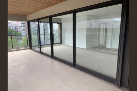 Apartamento à venda com 171m², 3 quartos e 3 vagas