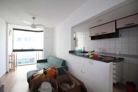 Sala de apartamento para alugar com 3 quartos, 70m² em Barra da Tijuca, Rio de Janeiro