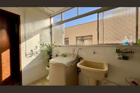 Apartamento à venda com 90m², 3 quartos e 1 vagaÁrea de Serviço