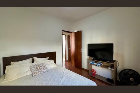 Apartamento à venda com 90m², 3 quartos e 1 vagaQuarto 2