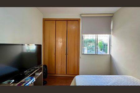 Apartamento à venda com 90m², 3 quartos e 1 vagaQuarto 2