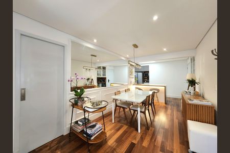 Apartamento para alugar com 111m², 3 quartos e 1 vaga Apartamento para alugar com 111m², 3 quartos e 1 vagaSala de Jantar