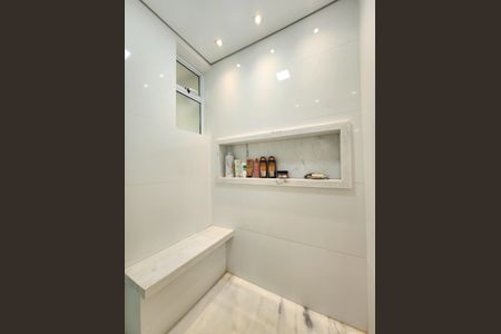 Apartamento para alugar com 111m², 3 quartos e 1 vaga Apartamento para alugar com 111m², 3 quartos e 1 vagaBanheiro da Suíte