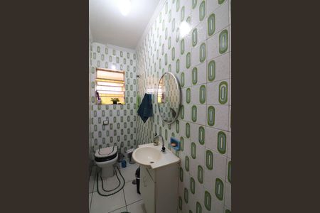 Casa à venda com 195m², 3 quartos e 2 vagasLavabo