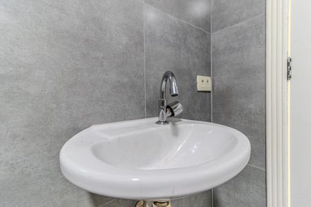 Apartamento à venda com 105m², 2 quartos e sem vaga Apartamento à venda com 105m², 2 quartos e sem vagaBanheiro