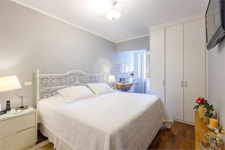 Apartamento à venda com 3 quartos, 131m² em Vila Uberabinha, São Paulo