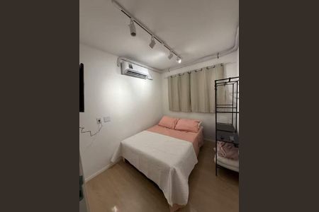 Apartamento à venda com 2 quartos, 42m² em Santo Cristo, Rio de Janeiro