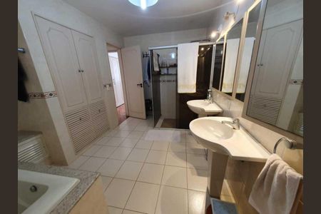 Apartamento à venda com 367m², 4 quartos e 2 vagas