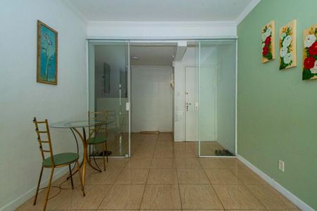 Apartamento à venda com 2 quartos, 72m² em Cerqueira César, São Paulo