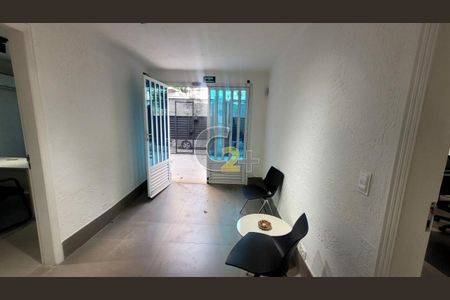 Casa à venda com 230m², 4 quartos e 4 vagas