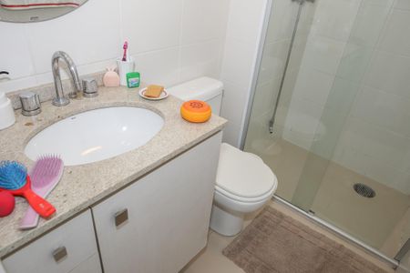 Apartamento à venda com 162m², 3 quartos e 3 vagas Apartamento à venda com 162m², 3 quartos e 3 vagasBanheiro da Suíte 2