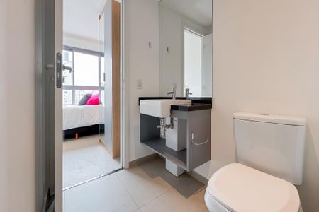 Apartamento à venda com 47m², 2 quartos e 1 vaga Apartamento à venda com 47m², 2 quartos e 1 vagaBanheiro da Suíte 1