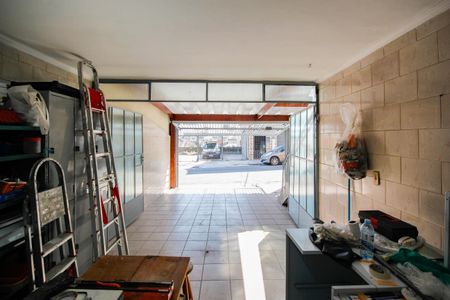 Casa à venda com 118m², 3 quartos e 2 vagas Casa à venda com 118m², 3 quartos e 2 vagasGaragem