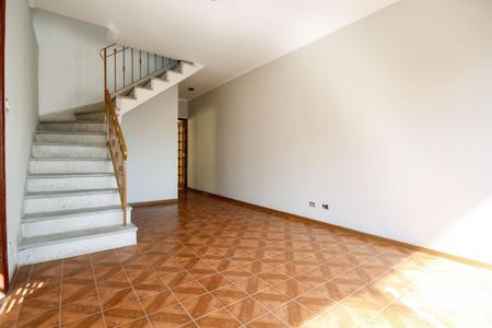 Casa à venda com 118m², 3 quartos e 2 vagasSala