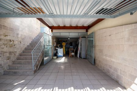 Casa à venda com 118m², 3 quartos e 2 vagas Casa à venda com 118m², 3 quartos e 2 vagasQuintal