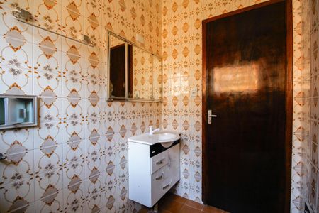 Casa à venda com 118m², 3 quartos e 2 vagas Casa à venda com 118m², 3 quartos e 2 vagasBanheiro
