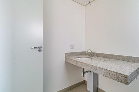 Apartamento à venda com 141m², 3 quartos e 2 vagas Apartamento à venda com 141m², 3 quartos e 2 vagasBanheiro da Suíte 1