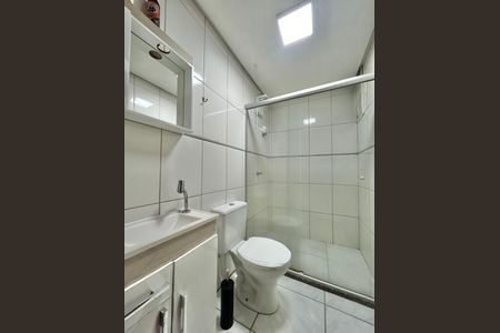 Apartamento à venda com 80m², 2 quartos e 2 vagas Apartamento à venda com 80m², 2 quartos e 2 vagasBanheiro