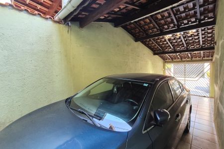 Casa à venda com 204m², 4 quartos e 2 vagas Casa à venda com 204m², 4 quartos e 2 vagasGaragem