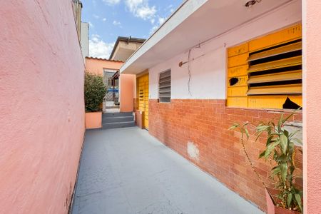 Casa à venda com 315m², 5 quartos e 1 vaga Casa à venda com 315m², 5 quartos e 1 vagaCorredor Externo - Casa 2