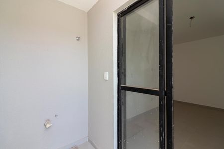 Apartamento à venda com 46m², 2 quartos e sem vaga Apartamento à venda com 46m², 2 quartos e sem vagaVaranda da Sala
