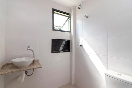 Apartamento à venda com 46m², 2 quartos e sem vaga Apartamento à venda com 46m², 2 quartos e sem vagaBanheiro da Suíte