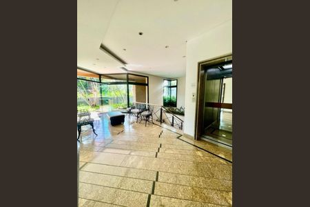 Apartamento à venda com 176m², 4 quartos e 3 vagasFoto 01