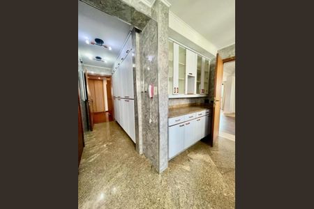 Apartamento à venda com 176m², 4 quartos e 3 vagasFoto 15