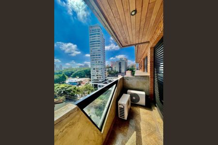 Apartamento à venda com 176m², 4 quartos e 3 vagasFoto 02