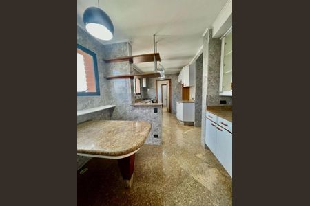 Apartamento à venda com 176m², 4 quartos e 3 vagasFoto 14