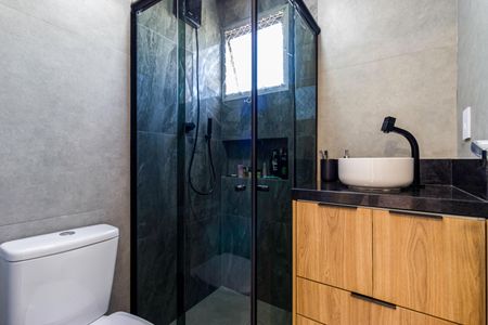 Apartamento à venda com 55m², 2 quartos e 1 vaga Apartamento à venda com 55m², 2 quartos e 1 vagaBanheiro